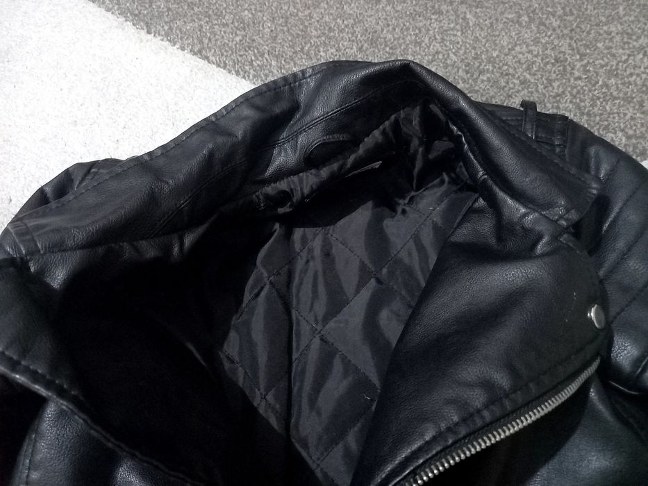 Куртка -косуха для мальчика 6-7лет