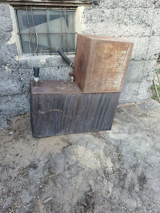 Продам 2 ёмкости