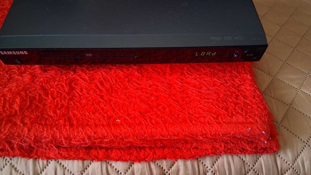 DVD player Samsung nou cu telecomanda