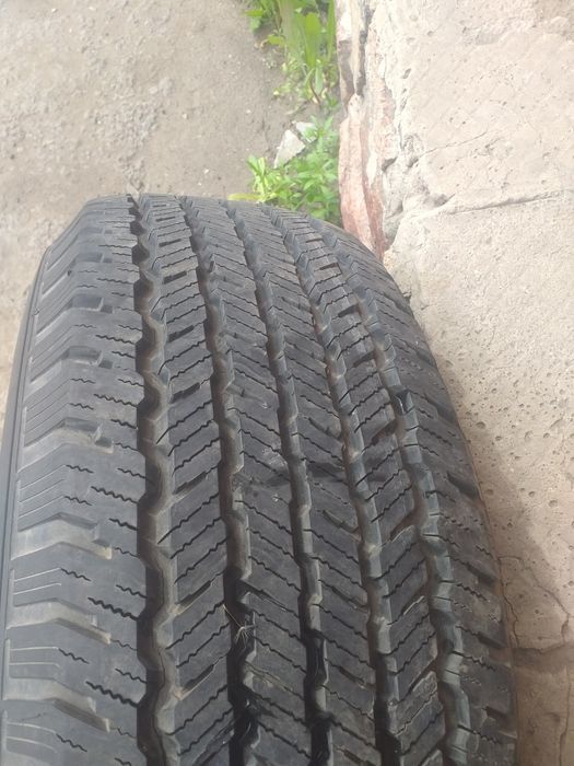 Продам 2 диска на рафчик с резиной