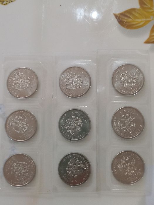 Продам юбилейные монеты Сочи олимпиада 2014 год
