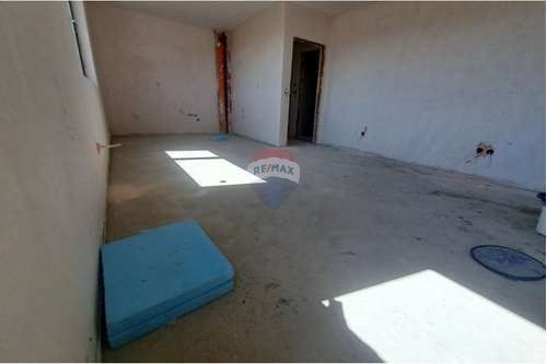 Продава се Двустаен апартамент в Варна, м-т Траката - 82 кв.м за 1525 €/кв.м - Снимка #6