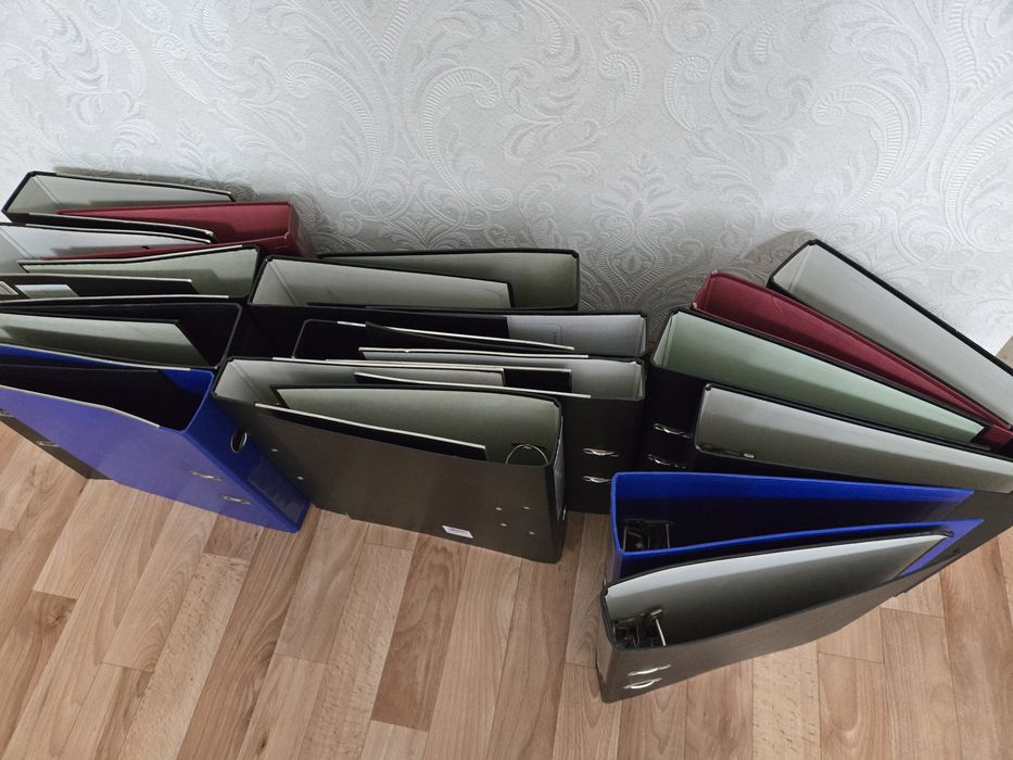 Продам папки-регистраторы