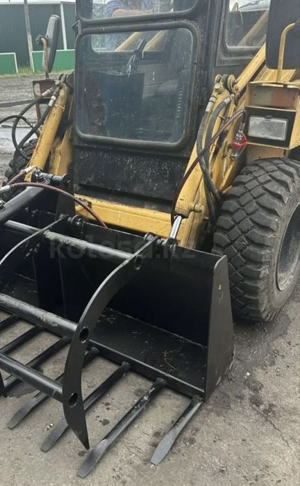 МКСМ 800 Погрузчик