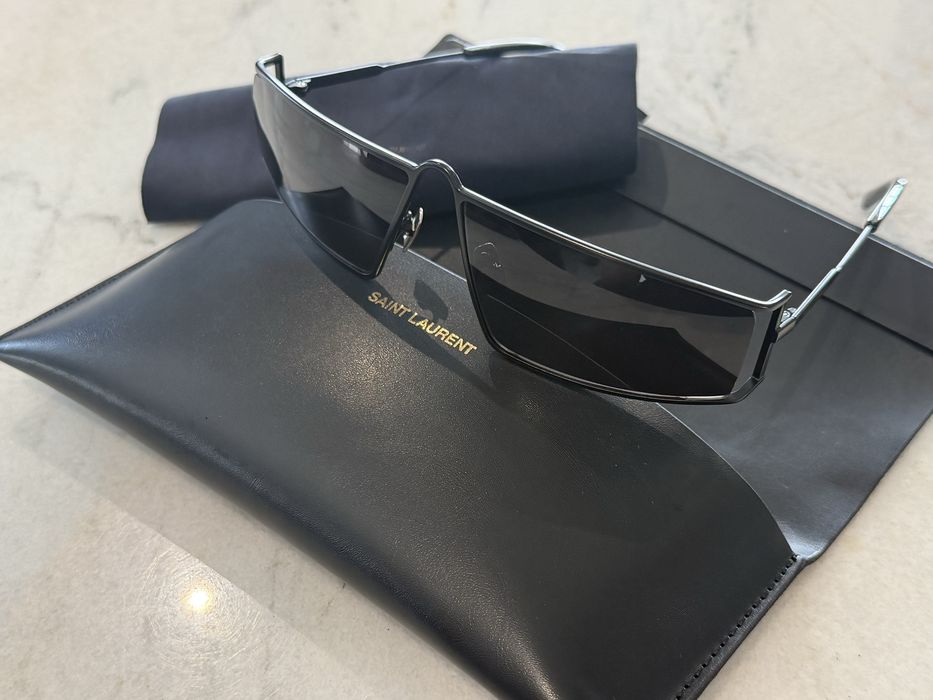 SAINT LAURENT , Miu miu , Gucci
