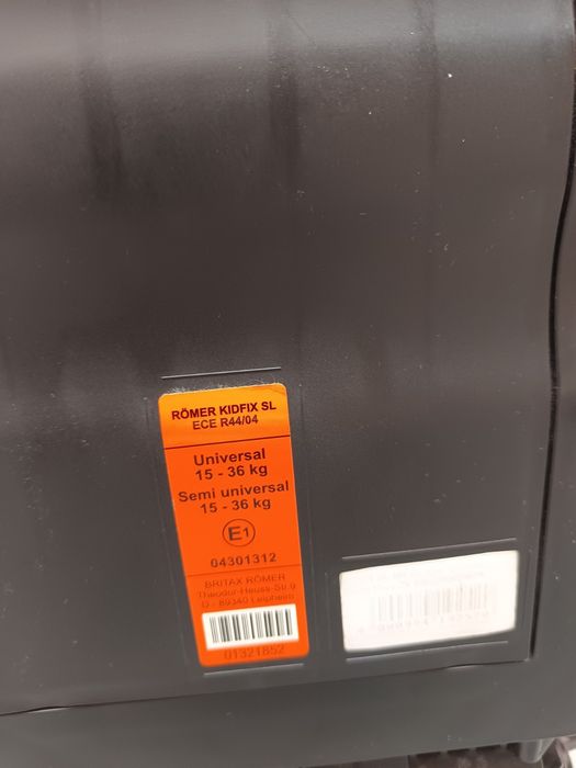 Столче за кола Britax Kidfix SL сиво и червено