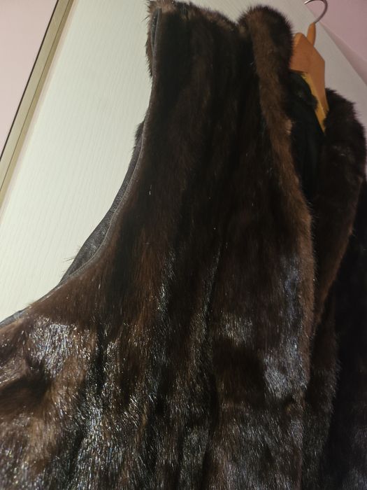 Vesta superbă de nurca