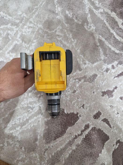 Masina de insurubat cu impact DeWalt