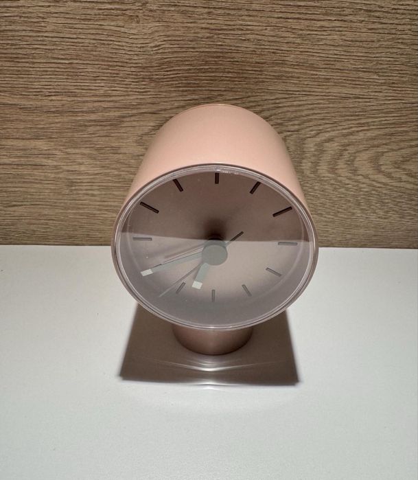 Будилник / часовник аналогов