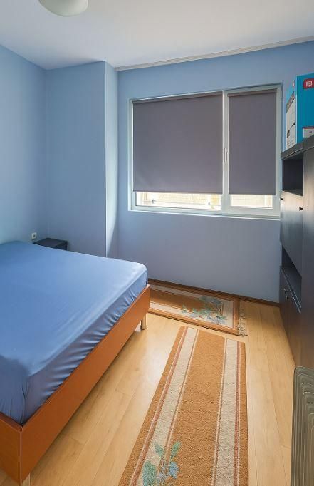 Дава се под наем Двустаен апартамент в Варна, Цветен квартал - 80 кв.м за 425 € - Снимка #2