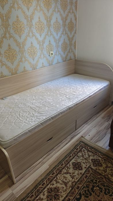 Кровать продам б/у в идеальном