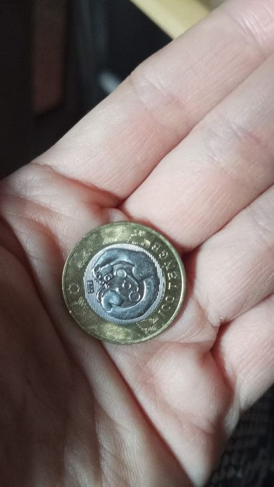 Продаю юбилейные монеты