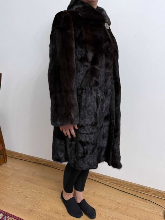 Продам норковую шубу