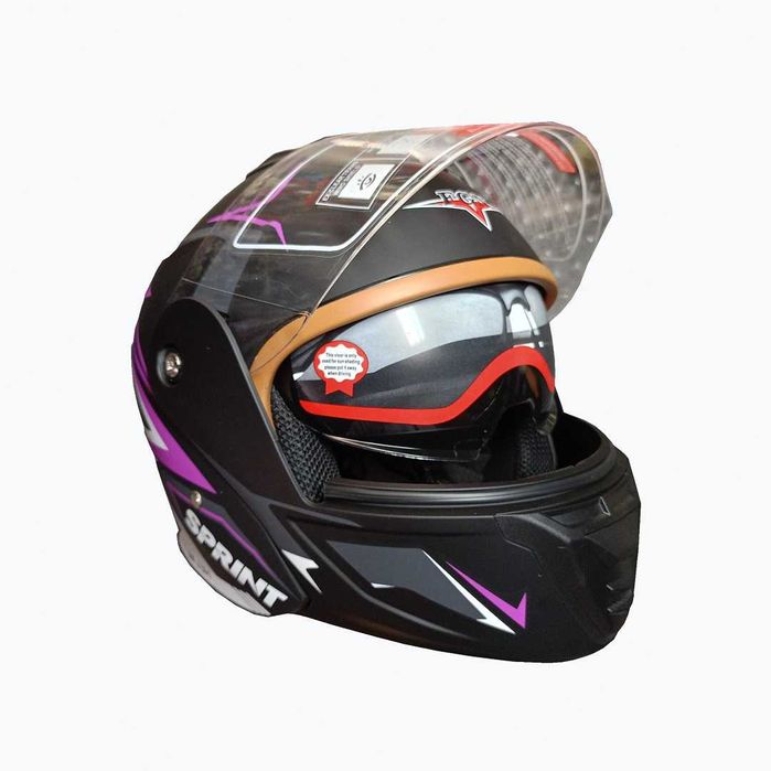 Модуларна каска с вградени слънчеви очила