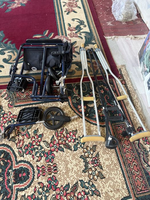 инвалидский коляска