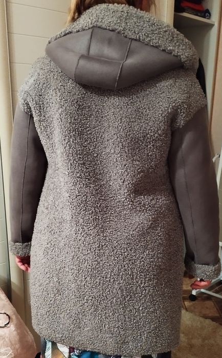 Продаётся новая дублёнка зима  50 размер.