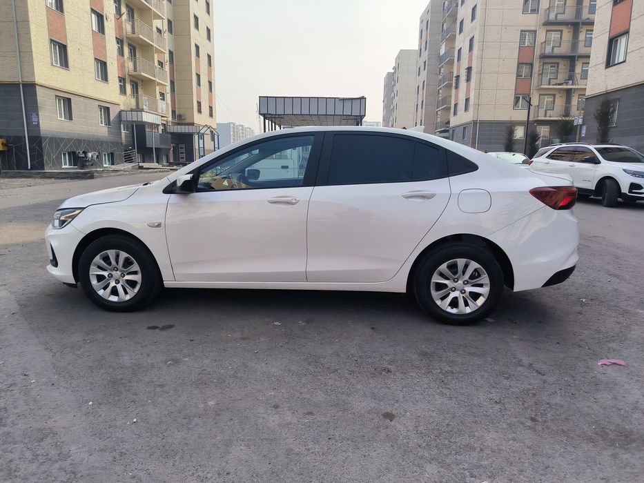 Onix sotiladi 2023 yil benzinda kraskasi tozza