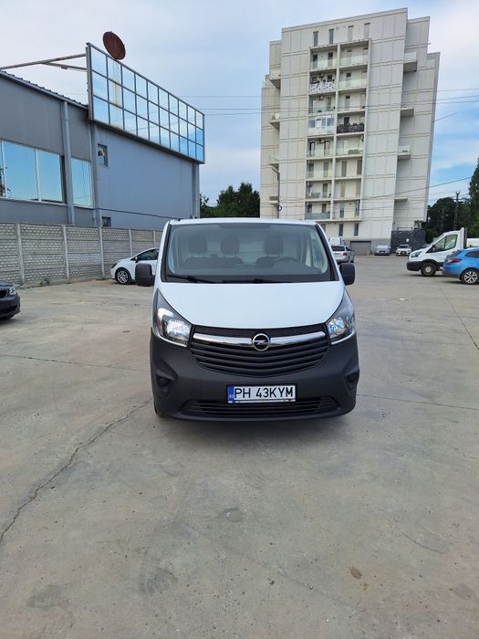 Opel vivaro 2015