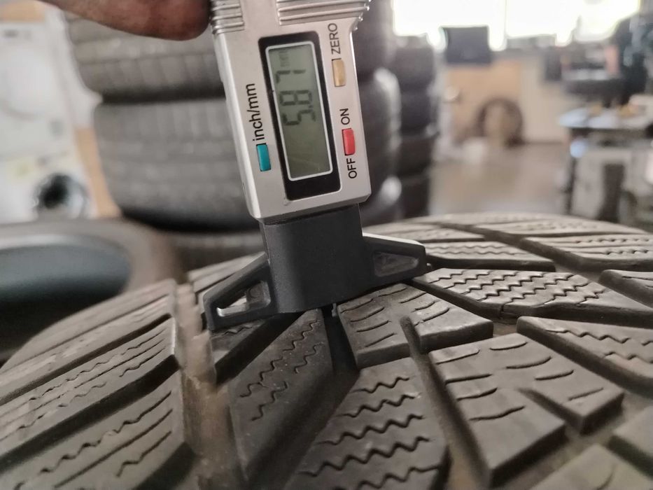 4бр.зимни гуми 245/40/20 Hankook