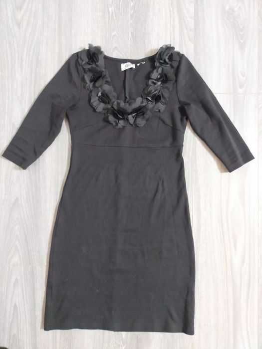 Rochie supraelastica cu decolteu înflorat