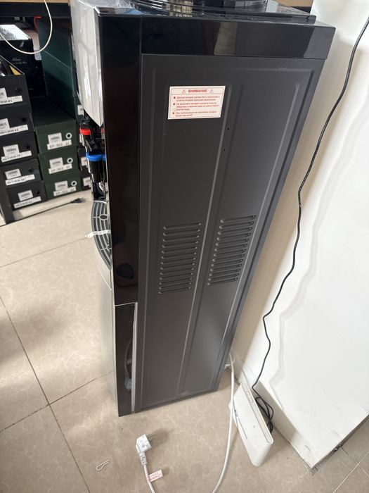 Кулер для воды AEL