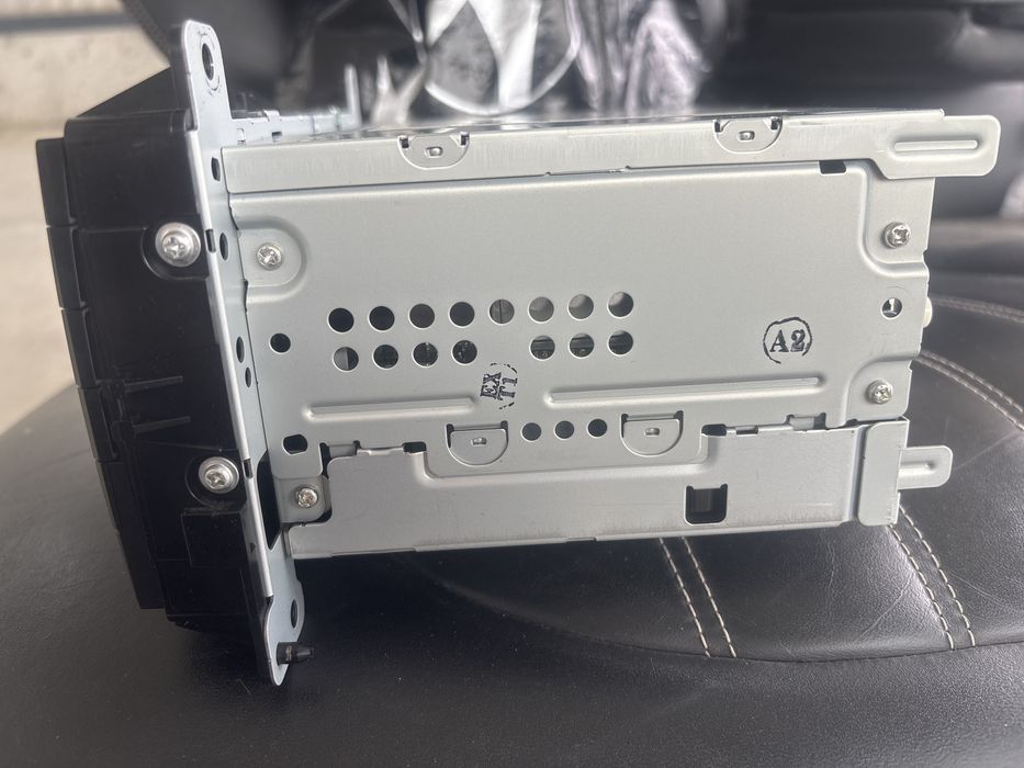 CD Медия за Гранд Чероки Ларедо нов