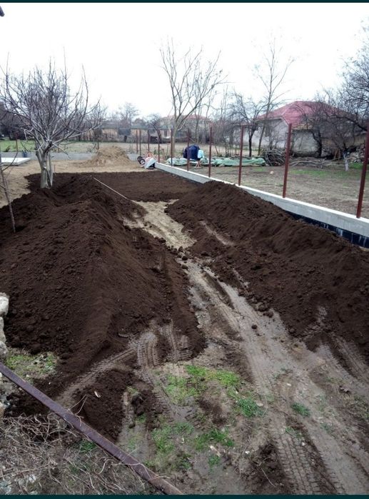 Pamant vegetal, piatră albă vânătă, nisip, pietriș, cap de miel,5 t