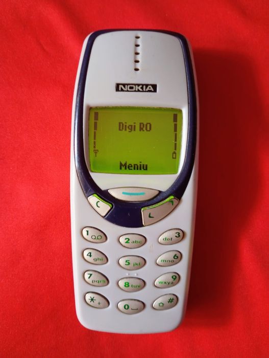 Nokia 3310 + încărcător ( decodat, baterie nouă,lb română)