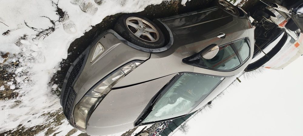 Dezmembrez Honda Civic 5DR 2006 2.2 MOTORINA!