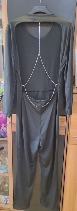 Официален гащеризон