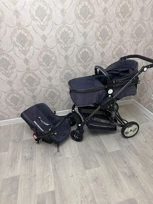 Продам детскую коляску трансформер + автолюлька