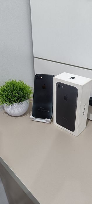 iPhone 7 черный 128гб
