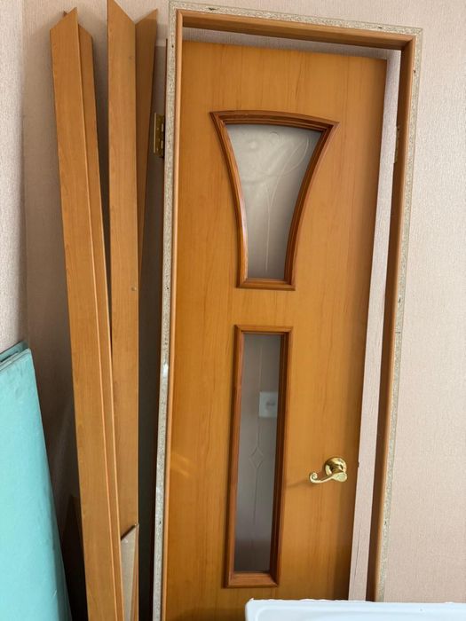Продам дверь межкомнатную 60см