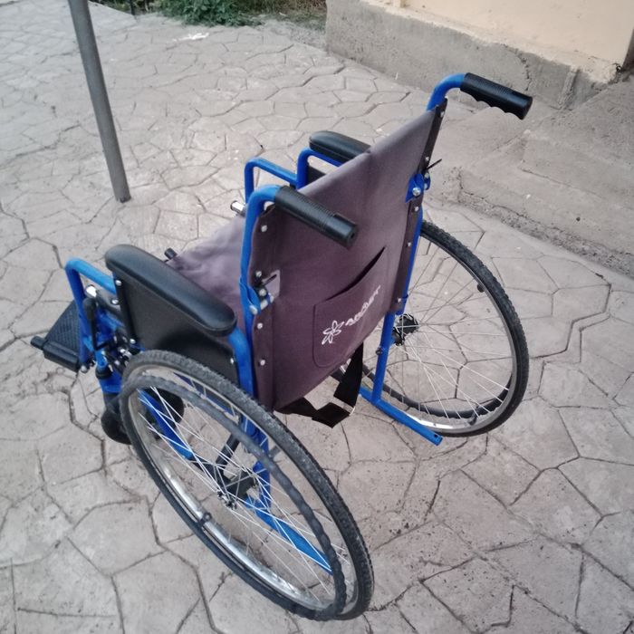 Коляска для инвалидов