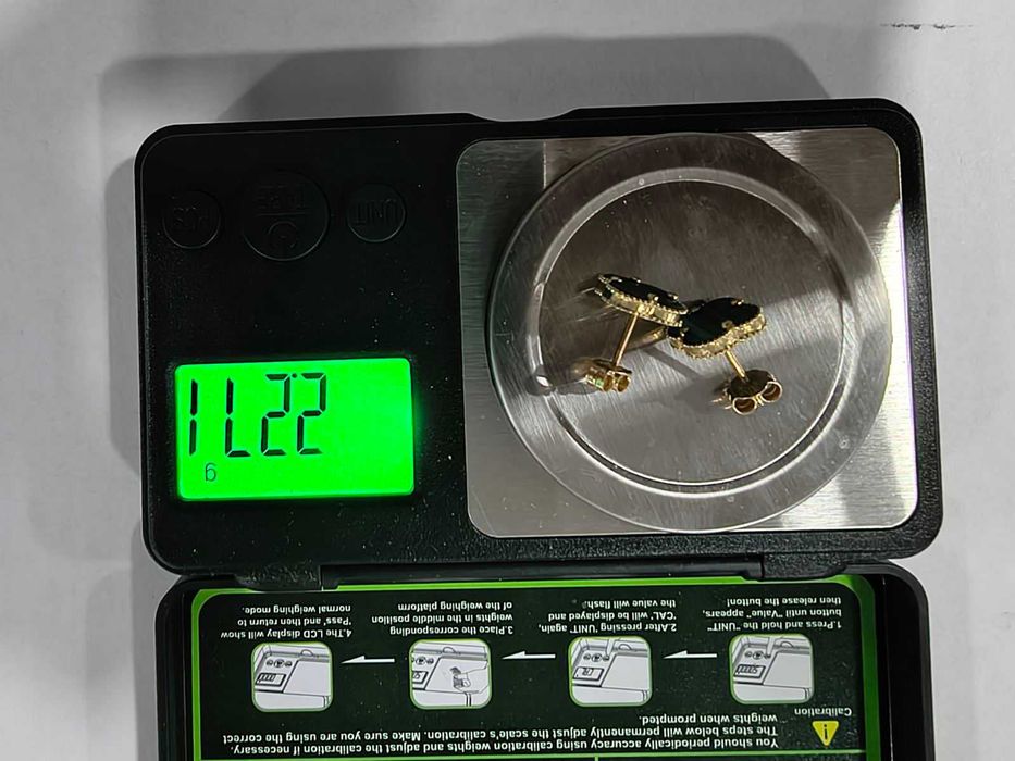 Златни обеци 14к с камък