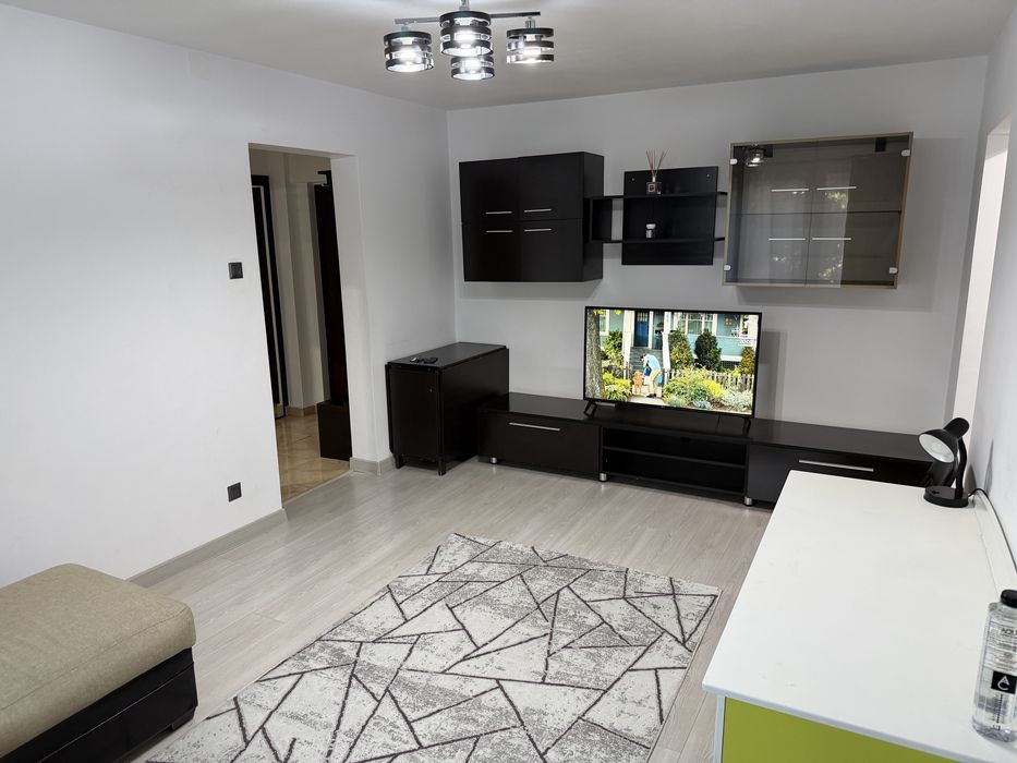 Proprietar Apartament 2 camere de inchiriat