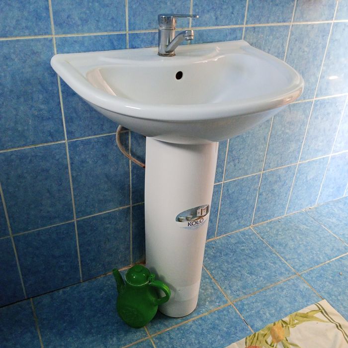 Продам унитаз и раковина