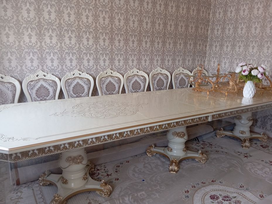 Гостинный стол сол стулиямм