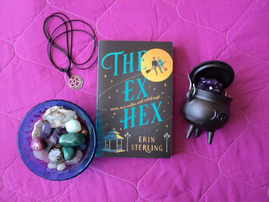 Книга -The Ex Hex