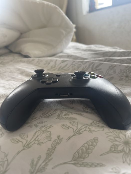 Controller pentru: XBOX ONE: SERIES:S model vechi