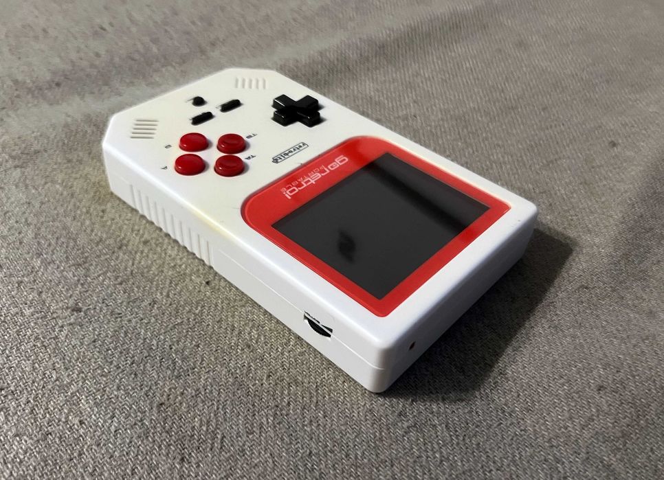 Consola Retro-Bit Go Retro Portable 300 Jocuri Retro LCD Color