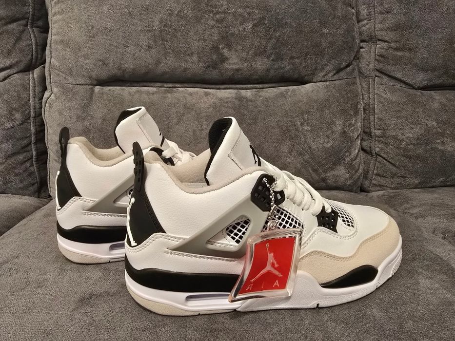 Nike jordan 4 military black nr 38 int 24 cm preț 400 lei