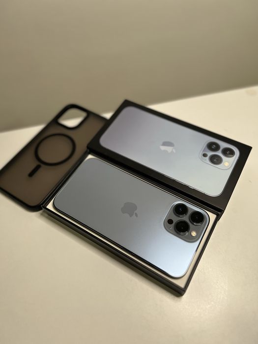 iPhone 13 Pro Max Sierra Blue ca nou 89% 128 GB la cutie + husa