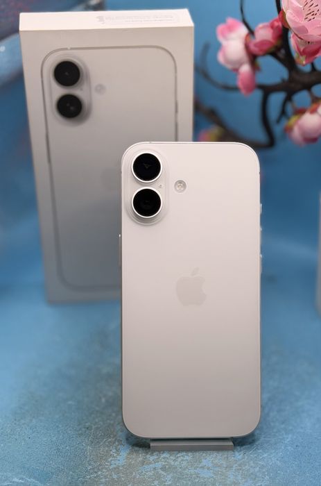 ГАРАНЦИОНЕН!!! Apple iPhone 17, 256GB, 5G, White