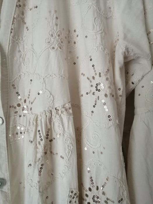 Rochie vaporoasa cu paiete
