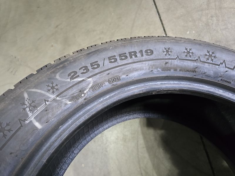 235/55/19 DUNLOP 4бр