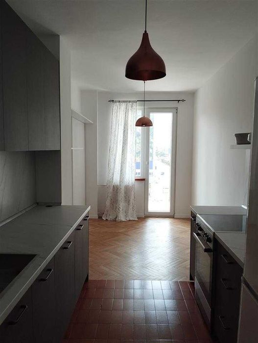 Дава се под наем Тристаен апартамент в Пловдив, Кючук Париж - 81 кв.м за 367.2 € - Снимка #4