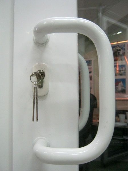 Алюминиевые витражи двери  Алматы