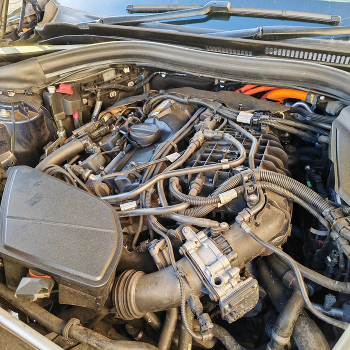 Dezmembrez bmw G30 2.0 hibrid b48