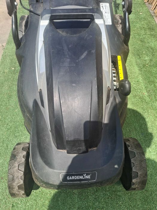 Електрическа косача